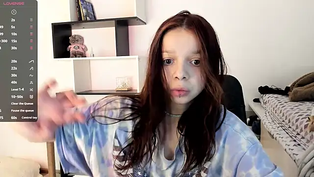 crystal lilith online show from 03/03/25, 08:21