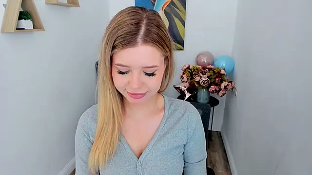 FollowLovee online show from 05/28/26, 04:21
