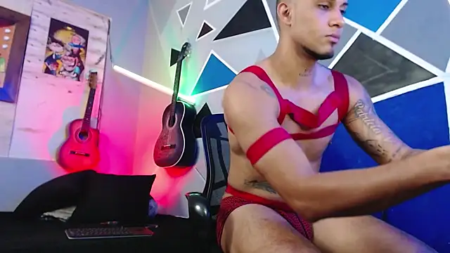 MagnusFrost online show from 10/06/25, 04:43