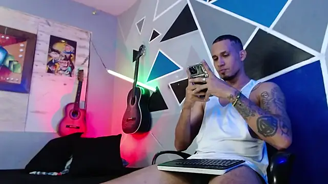 MagnusFrost online show from 11/12/25, 05:52