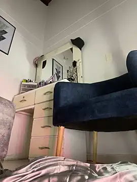 LynnSam  online show from 12/15/24, 09:20