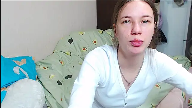 leila bambi  online show from 01/19/25, 05:07