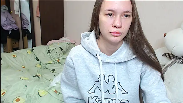 leila bambi  online show from 01/21/25, 03:37