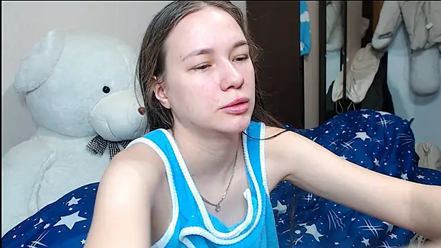 leila bambi  online show from 01/30/25, 01:22