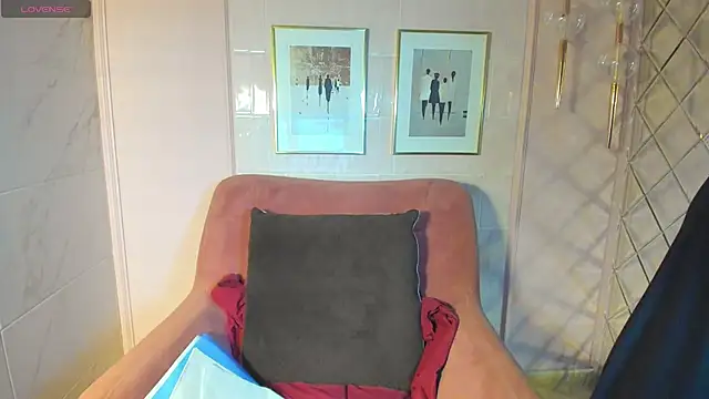 Anita Muse online show from 12/19/24, 02:02