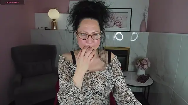 Anita Muse online show from 12/22/24, 02:06