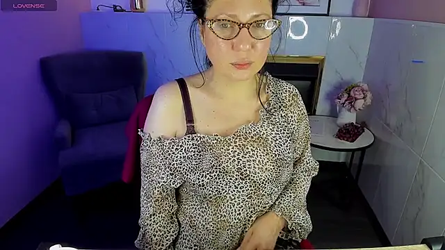 Anita Muse online show from 12/23/24, 01:18
