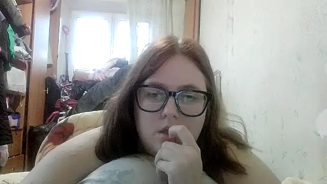 DesireMelissa online show from 11/18/25, 06:29