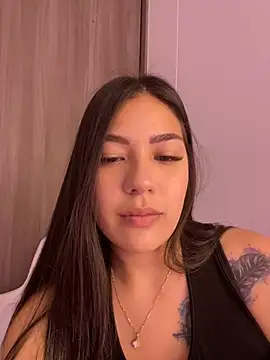 Latina vanessa online show from 01/07/25, 11:03