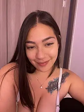 Latina vanessa online show from 01/15/25, 02:27