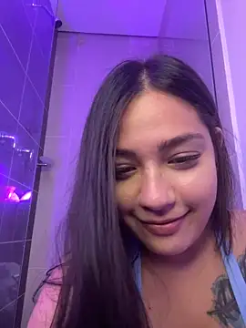 Latina vanessa online show from 02/04/25, 01:34