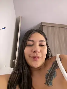 Latina vanessa online show from 02/16/25, 11:16