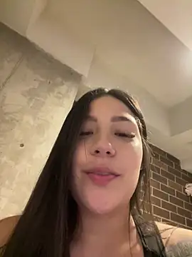 Latina vanessa online show from 03/28/26, 03:50