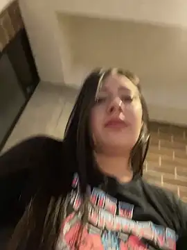 Latina vanessa online show from 04/10/26, 01:00