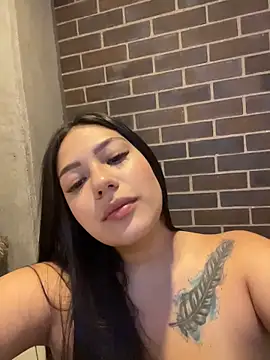 Snapshot of Latina_vanessa chatting on 05/12/26, 01:14 Latina vanessa online show from 05/12/26, 01:14