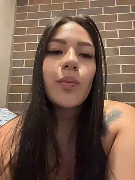 Snapshot of Latina_vanessa chatting on 05/19/26, 04:19 Latina vanessa online show from 05/19/26, 04:19