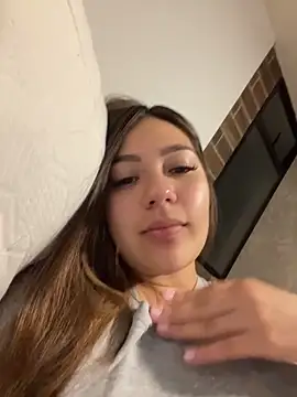 Snapshot of Latina_vanessa chatting on 06/10/26, 05:39 Latina vanessa online show from 06/10/26, 05:39