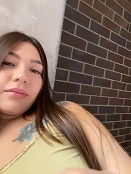 Snapshot of Latina_vanessa chatting on 06/26/26, 03:49 Latina vanessa online show from 06/26/26, 03:49