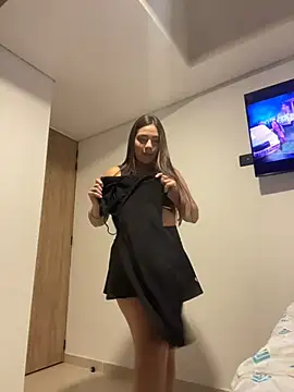 Snapshot of Latina_vanessa chatting on 07/16/26, 03:23 Latina vanessa online show from 07/16/26, 03:23