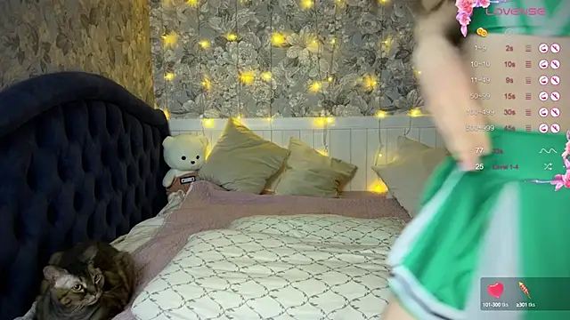 ChloeMillerMeow online show from 02/25/25, 07:47