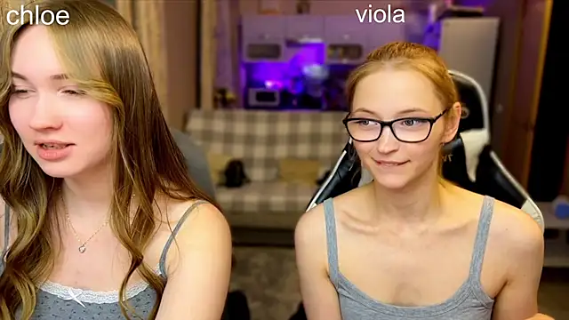 ChloeMillerMeow online show from 10/03/25, 10:40