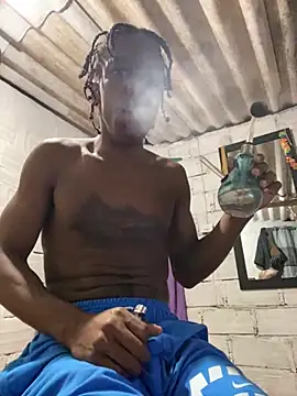 Larry-n-clouds online show from 11/22/25, 03:05