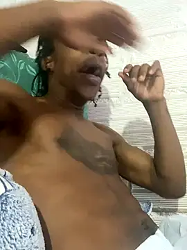 Larry-n-clouds online show from 11/30/25, 01:04