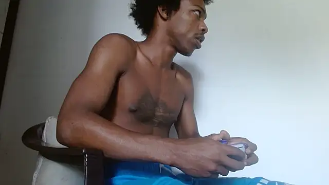 Larry-n-clouds online show from 02/04/26, 06:03