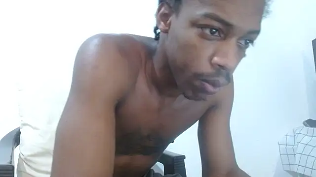 Larry-n-clouds online show from 02/25/26, 08:29