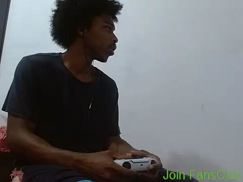 Larry-n-clouds online show from 03/18/26, 01:03