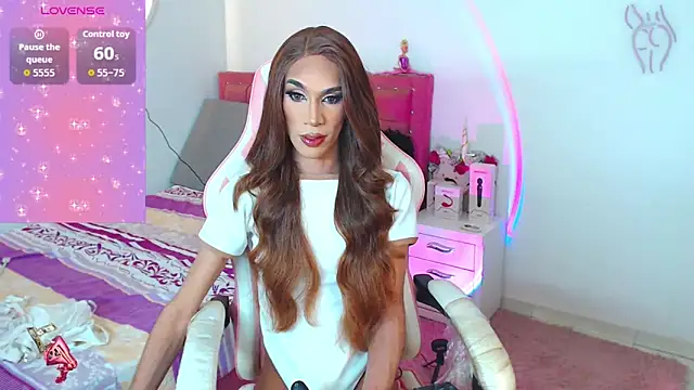 camila hootie online show from 12/20/25, 09:44