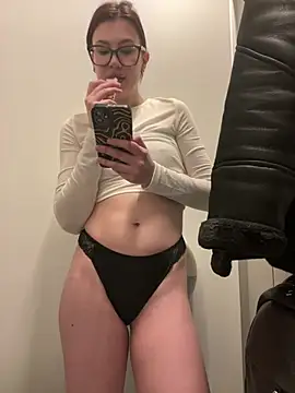 RinaCat online show from 02/08/25, 08:20