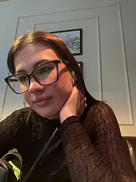 RinaCat online show from 03/06/25, 08:30