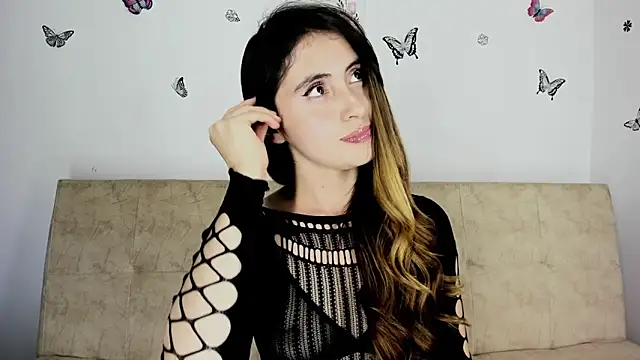 Snapshot of Nicol_Swift_ chatting on 01/11/25, 02:41 Nicol Swift online show from 01/11/25, 02:41