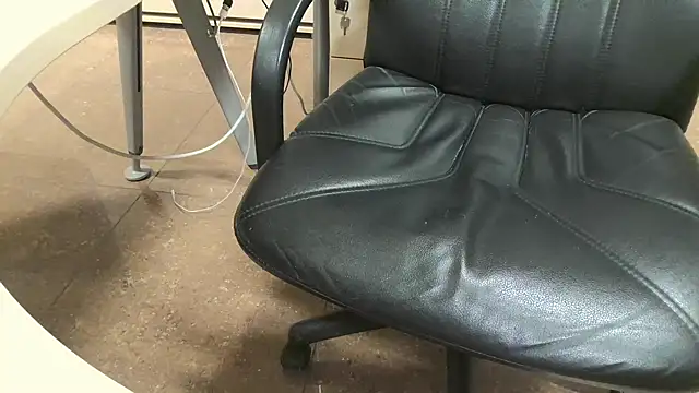 alessandroman2114 online show from 11/14/25, 05:44