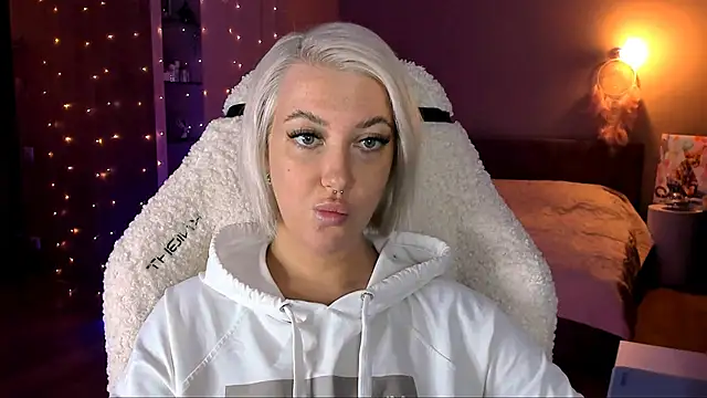 Snapshot of tykioty_Miley chatting on 01/29/25, 02:10 tykioty Miley online show from 01/29/25, 02:10