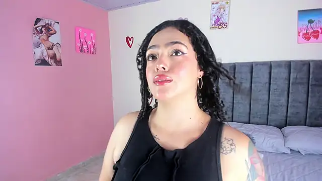 Snapshot of KayllaEvanss_ chatting on 03/15/25, 10:11 KayllaEvanss  online show from 03/15/25, 10:11