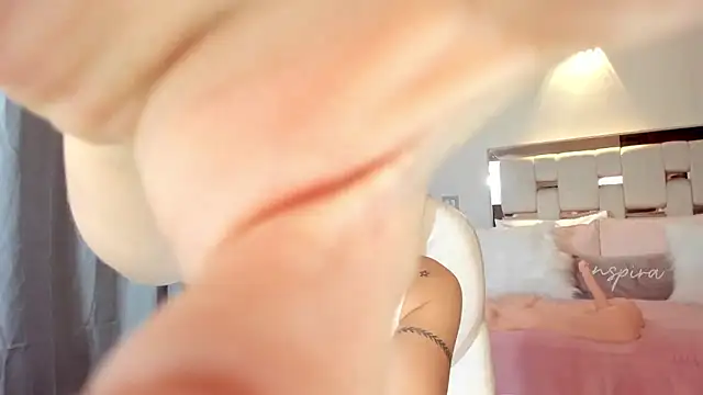 megan connor  online show from 01/11/26, 09:53