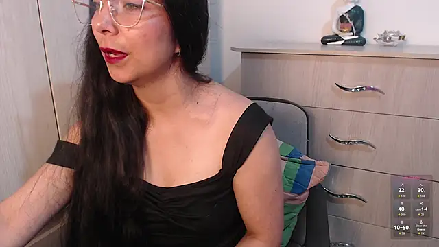 Karla hernandez  online show from 12/16/25, 10:20