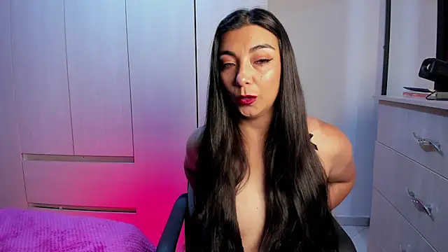 Karla hernandez  online show from 04/08/26, 10:37