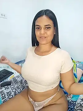 AntonellaShot online show from 02/06/25, 09:22