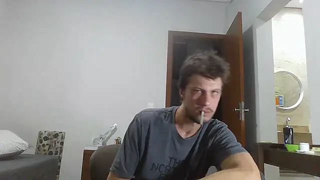 Snapshot of prorafadodoce chatting on 02/15/25, 04:25 prorafadodoce online show from 02/15/25, 04:25