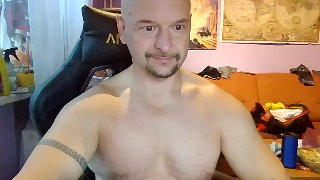 Sports-beast online show from 10/13/25, 05:51