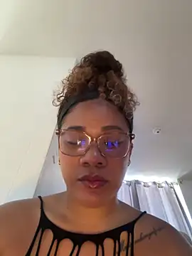 ashley Tompson1 online show from 04/17/26, 01:25