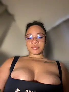 Snapshot of ashley_Tompson1 chatting on 07/22/26, 11:46 ashley Tompson1 online show from 07/22/26, 11:46