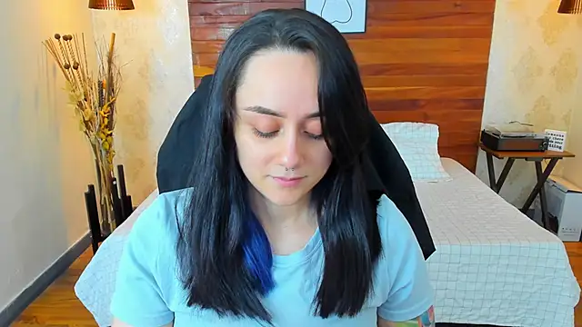 KatherineBond online show from 02/12/25, 08:18