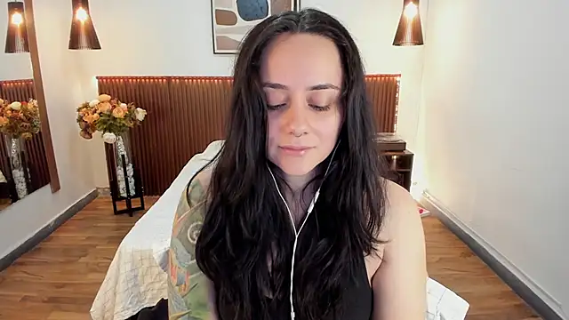 KatherineBond online show from 06/08/26, 08:09