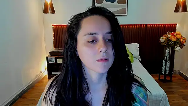 Snapshot of KatherineBond chatting on 07/16/26, 05:08 KatherineBond online show from 07/16/26, 05:08