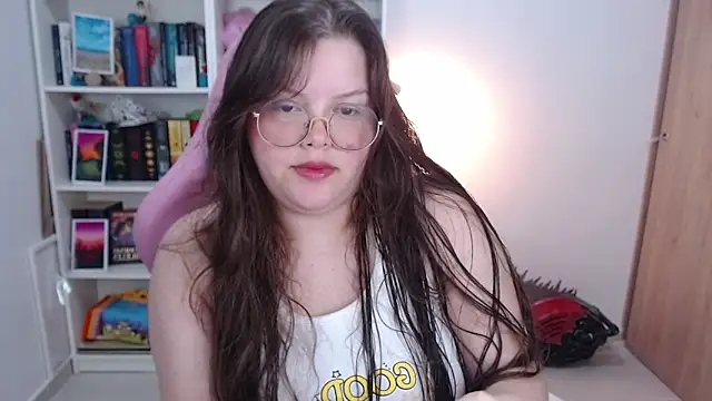 Snapshot of Gabiwaifu chatting on 04/29/26, 05:11 Gabiwaifu online show from 04/29/26, 05:11