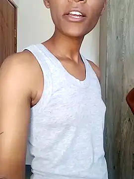 kelsie421 online show from 12/29/24, 06:14